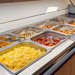 4* Hotel Plaza Premium Center